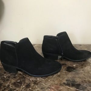 Size 7 black ankle boots.